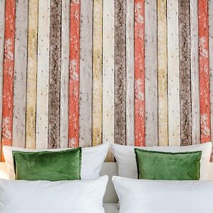 Standard Zimmer mit Kingsize-Bett